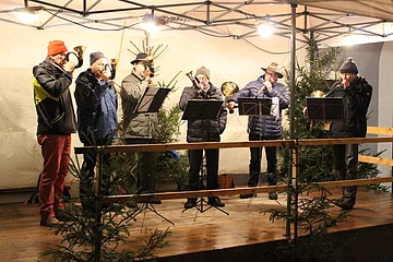 Jagdhornbläser am Weihnachtsmarkt