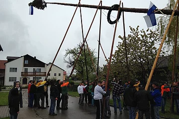 FF Irlahüll Maibaum